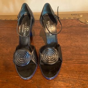 Valentino Garavani Black & Blue Leather Heels 👠 Made in Italy sz I40 US10